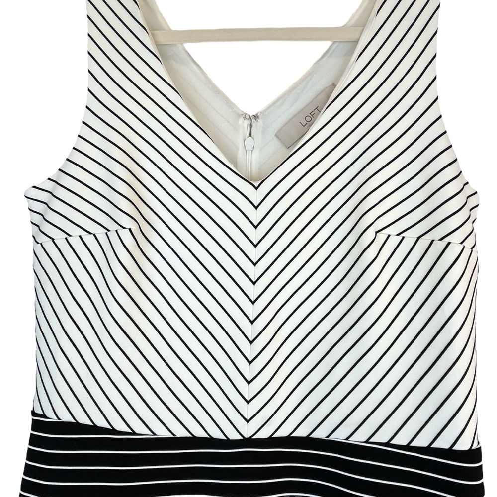 NWT Ann Taylor LOFT Dress Black Off-White Contrast Stripe Double V Neck Sz 4 NEW - Picture 4 of 8
